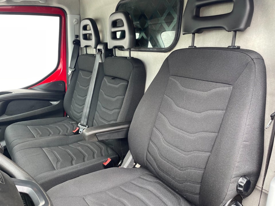 Iveco Daily 3,0 35S17 12m³ Van