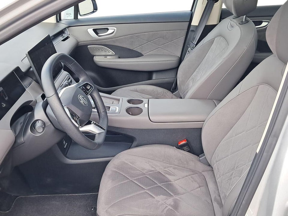 MG MGS6 77 Luxury Long Range 5d
