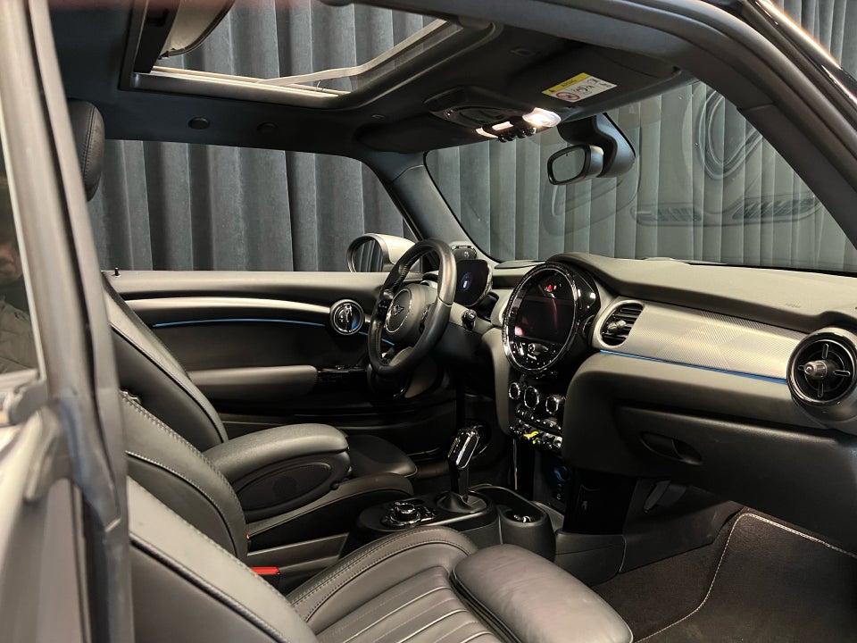 MINI Cooper SE Yours Trim 3d