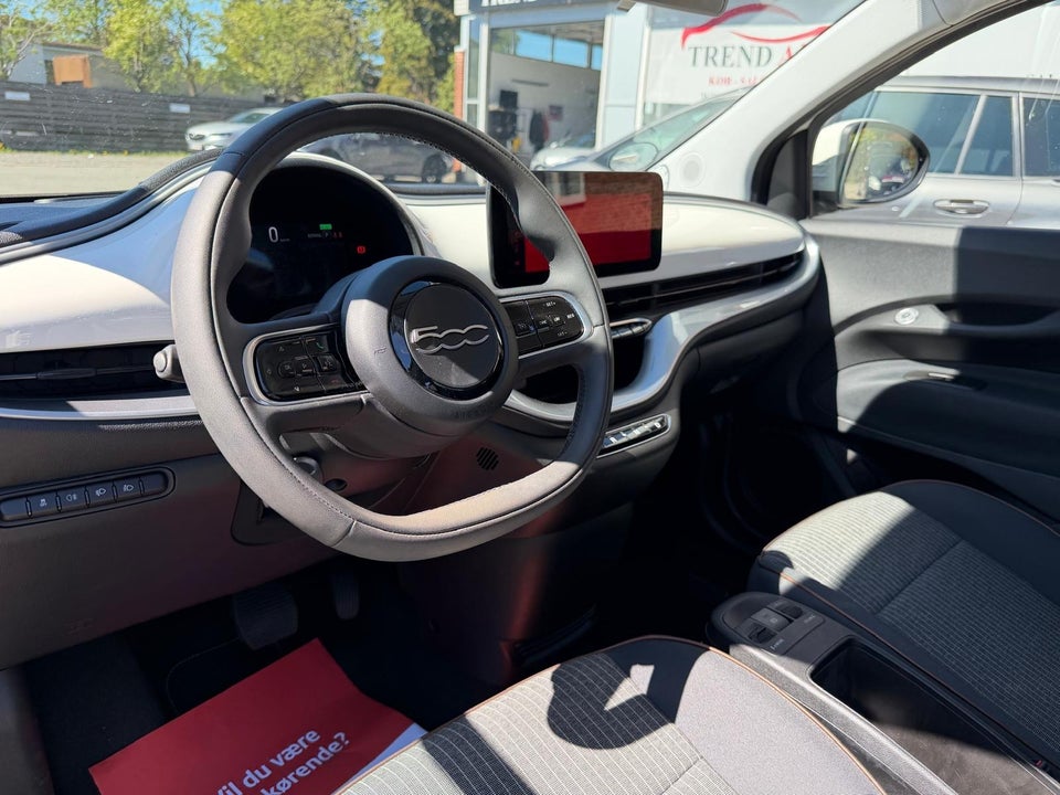 Fiat 500e 42 Icon 3d