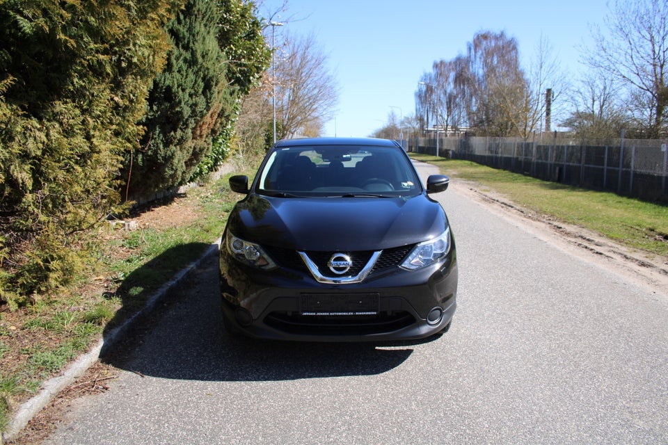 Nissan Qashqai 1,2 Dig-T 115 N-Connecta X-tr. 5d