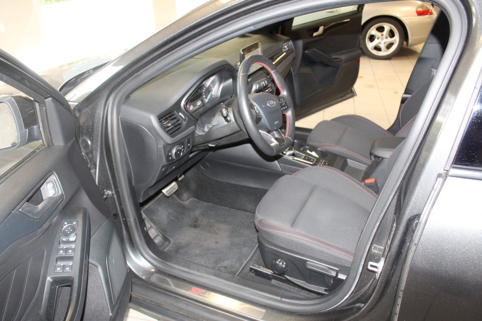 Ford Focus 1,5 EcoBoost ST-Line stc. aut. 5d