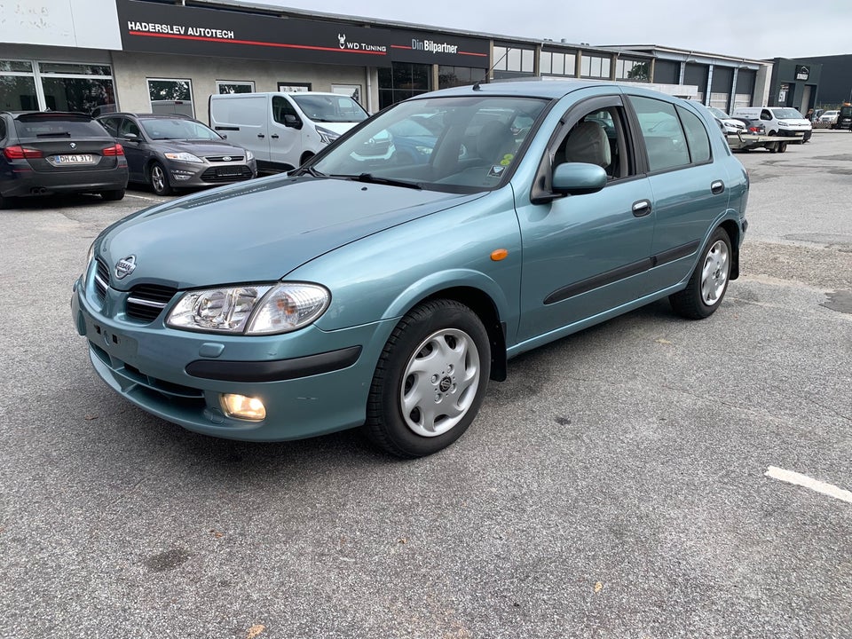 Nissan Almera 1,5 Comfort 5d