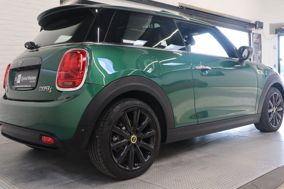 MINI Cooper SE Maximise 3d