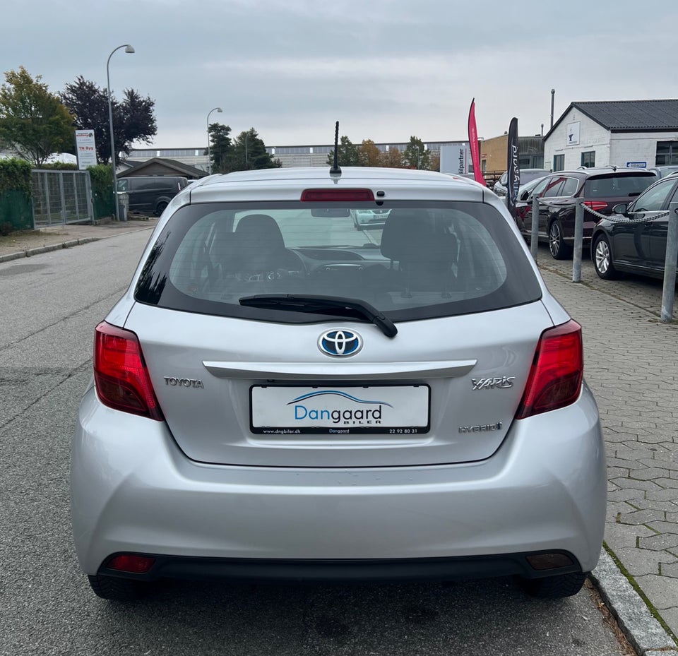 Toyota Yaris 1,5 Hybrid H2 e-CVT 5d