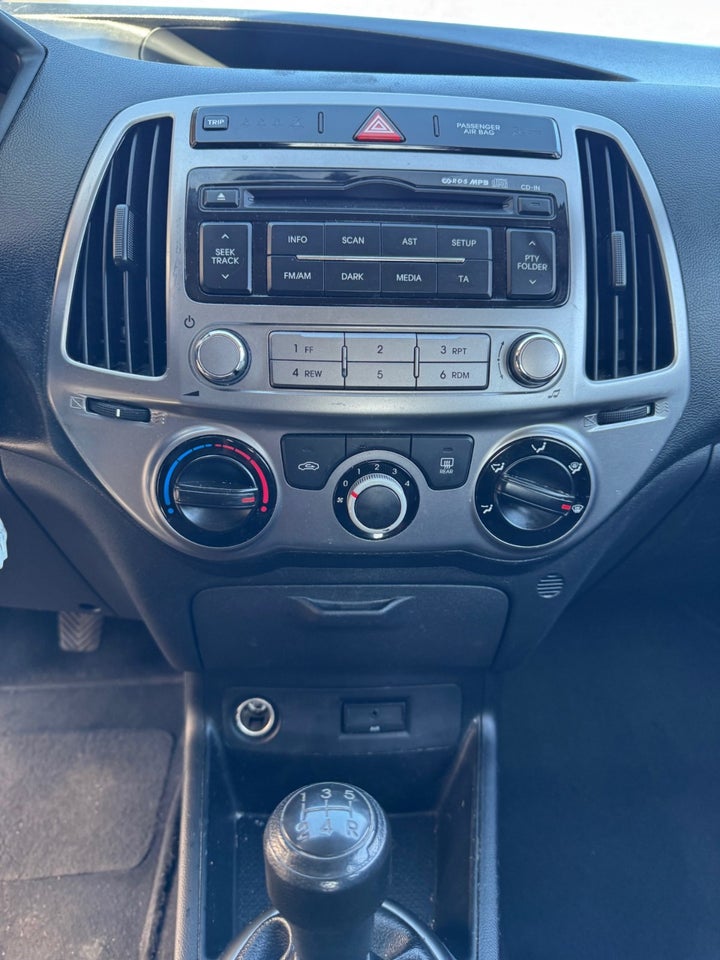 Hyundai i20 1,25 Comfort 5d