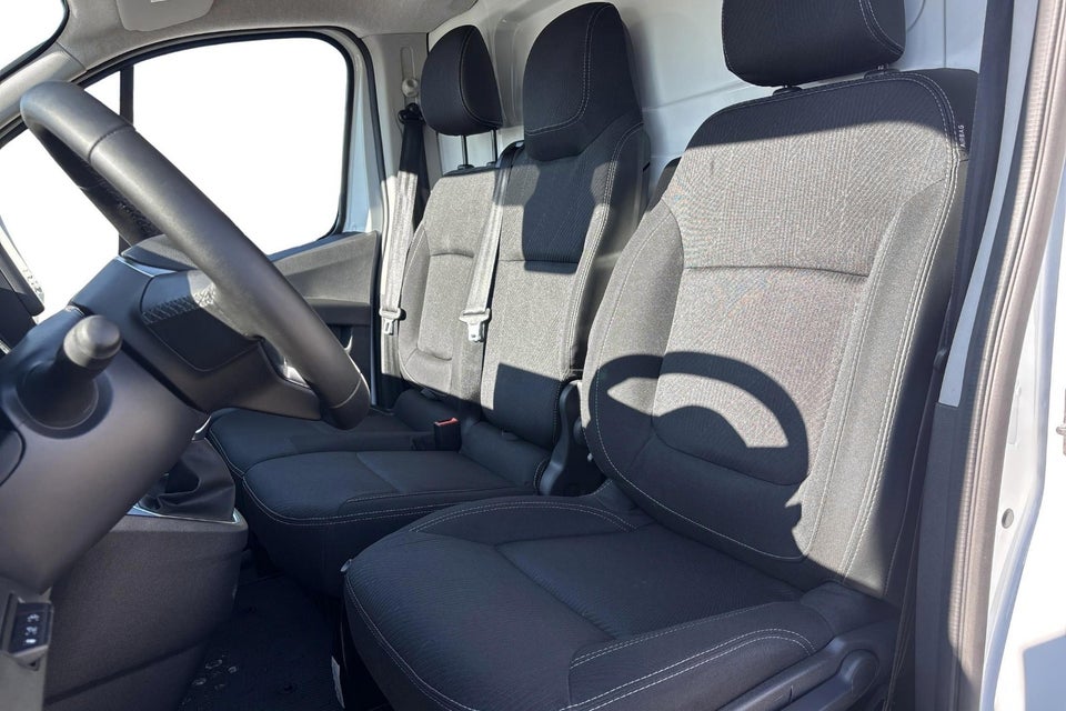 Nissan Primastar 2,0 dCi 170 L2H1 Tekna DCT Van