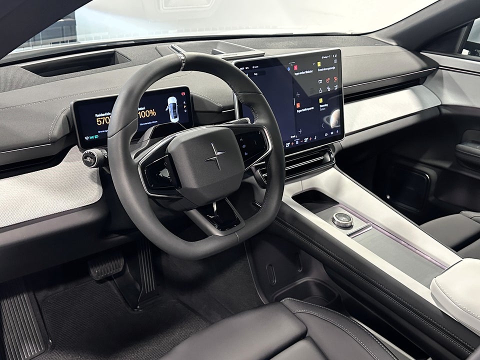 Polestar 4 Long Range AWD 5d