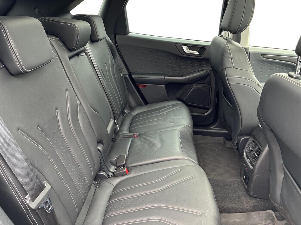 Ford Kuga 2,5 PHEV Vignale CVT 5d