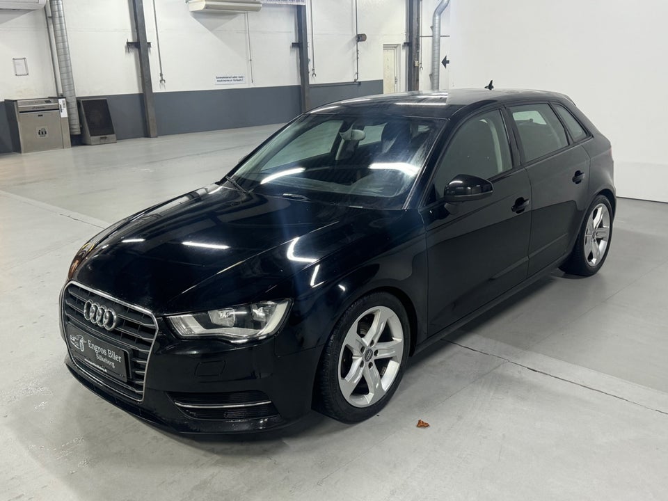 Audi A3 2,0 TDi 150 Attraction Sportback 5d