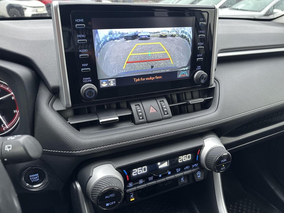 Toyota RAV4 2,0 T3 e-CVT 5d