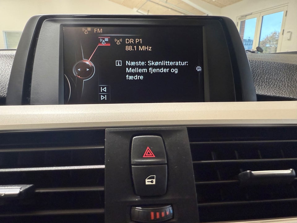 BMW 320d 2,0 Touring Advantage aut. 5d