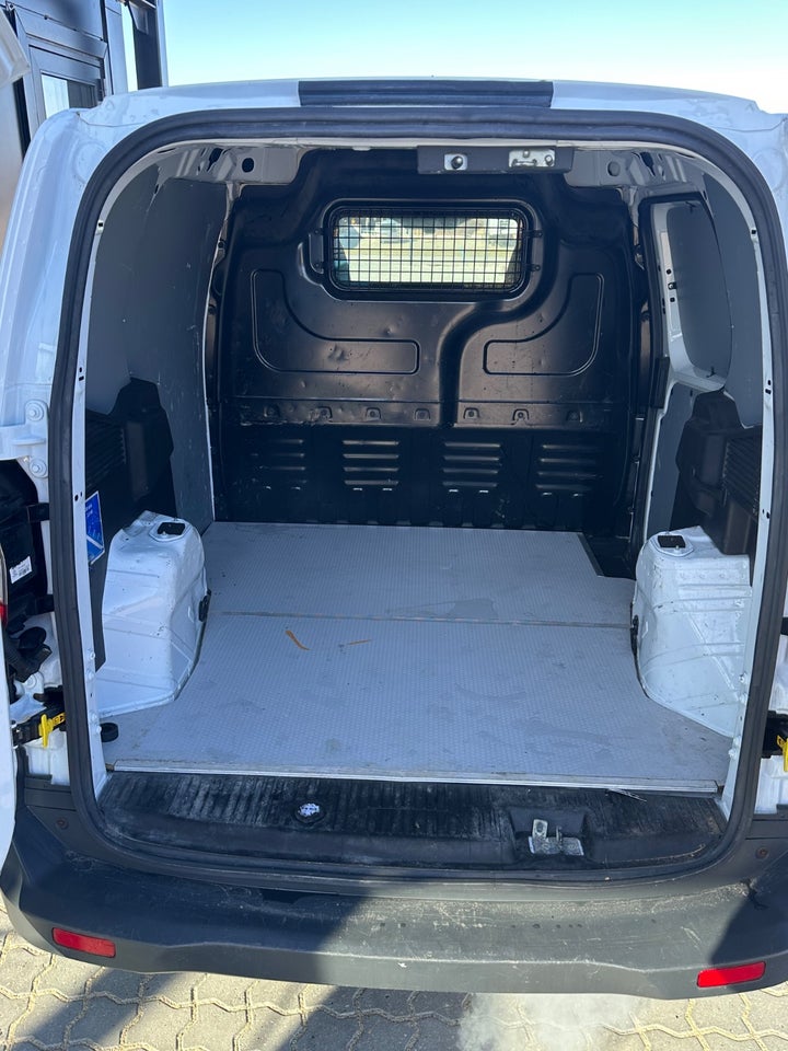 Ford Transit Courier 1,5 TDCi 75 Ambiente Van 4d