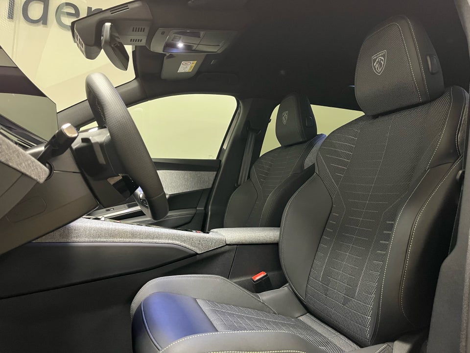 Peugeot e-5008 77 GT Pack 7prs 5d