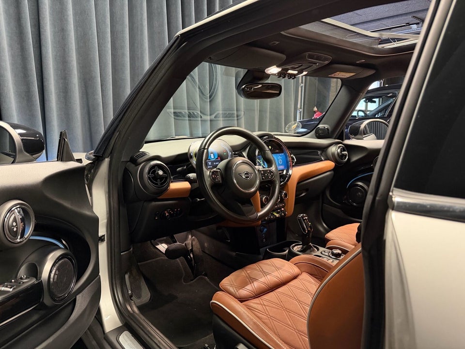 MINI Cooper SE Yours Trim 3d