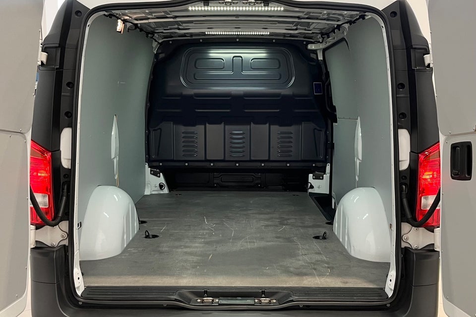 Mercedes Vito 114 2,0 CDi Kassevogn aut. L RWD