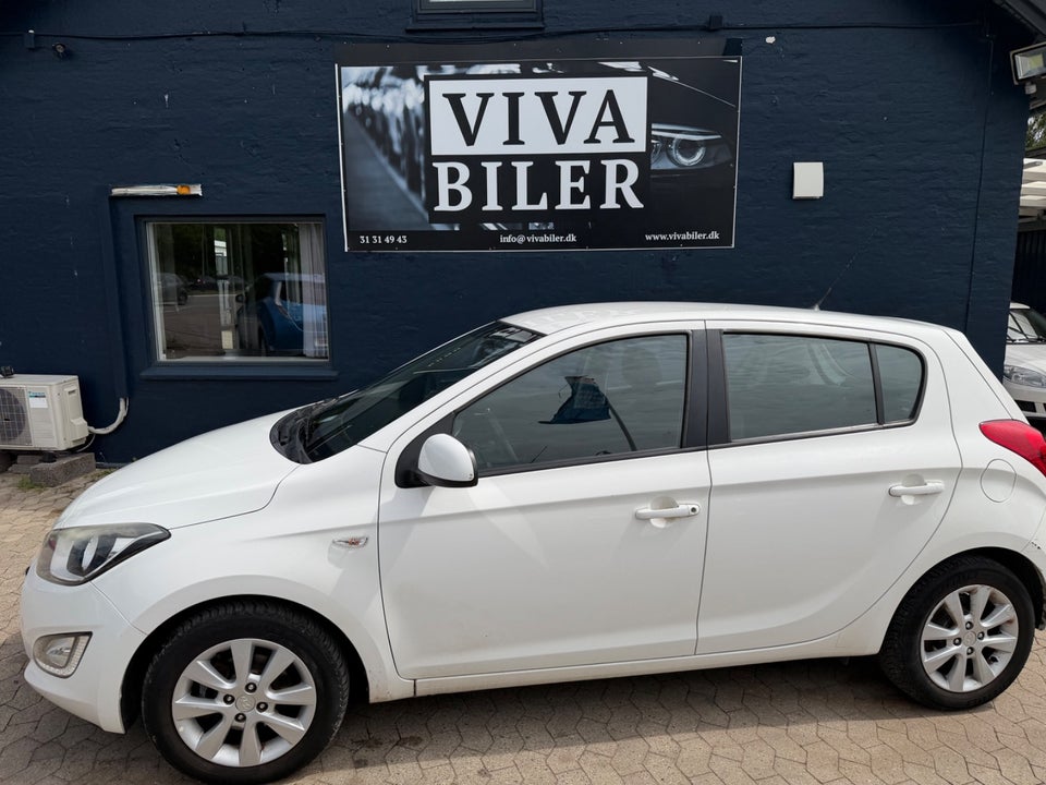 Hyundai i20 1,25 Classic XTR 5d