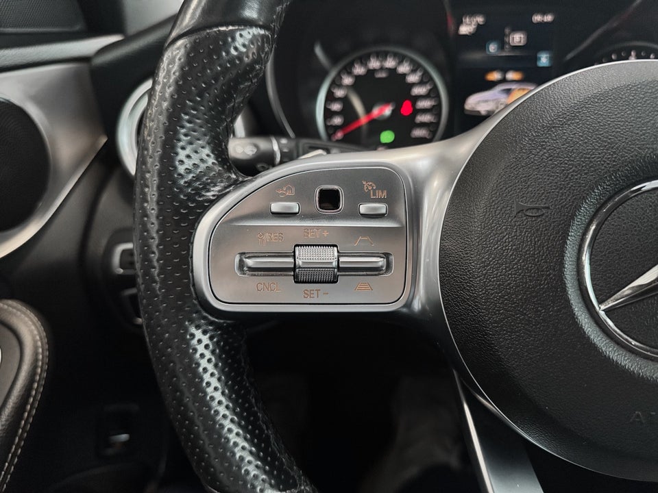 Mercedes C220 d 2,0 AMG Line stc. aut. 5d