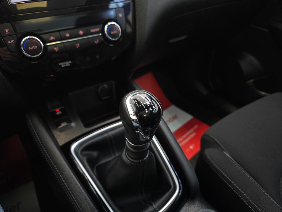 Nissan Qashqai 1,2 Dig-T 115 N-Connecta Vision 5d