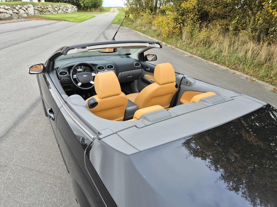 Ford Focus 2,0 Cabriolet TDCi Titanium 2d