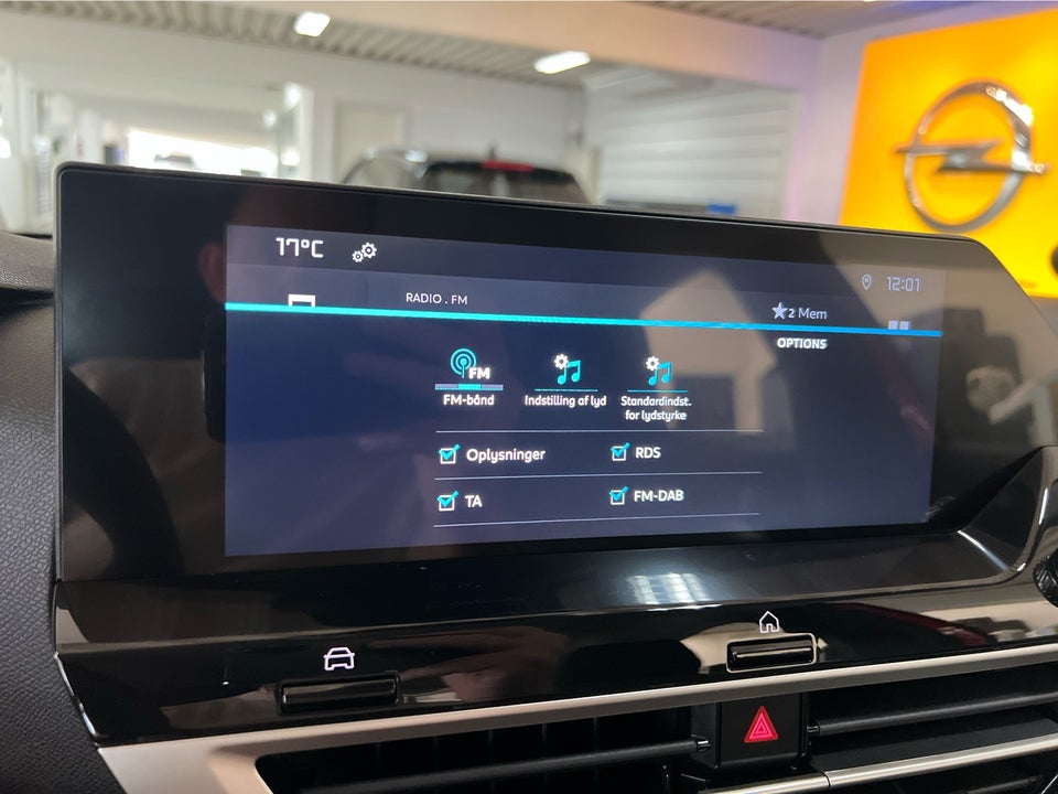 Citroën C4 1,2 PureTech 100 Attraction 5d