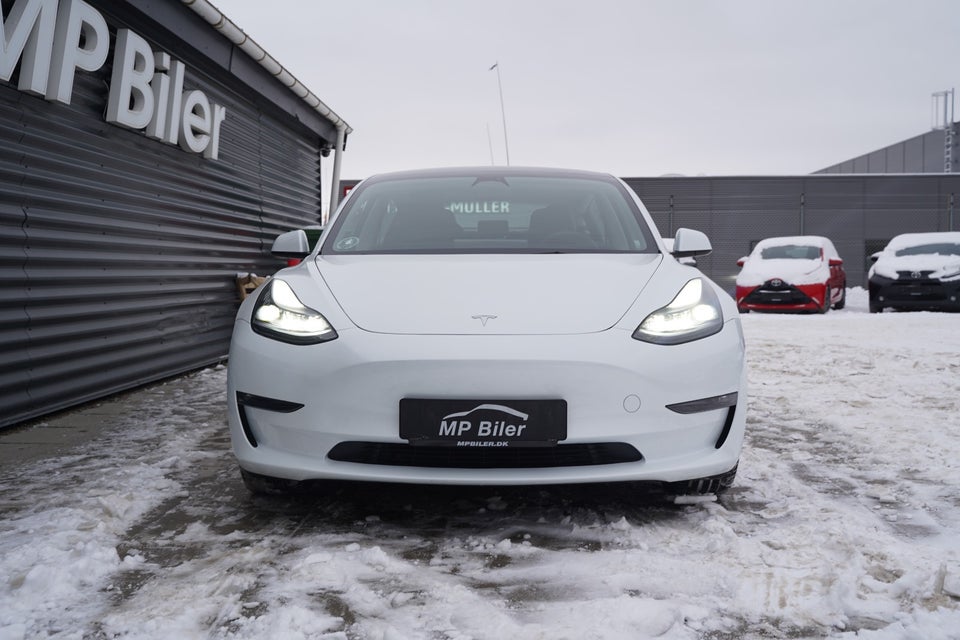 Tesla Model 3 Long Range AWD 4d