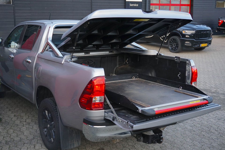 Toyota HiLux 2,4 D-4D 150 T4 Db.Kab aut. 4x4 4d