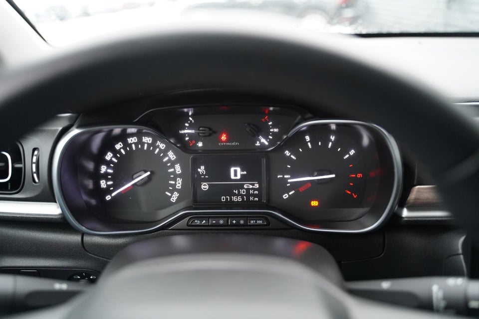 Citroën C3 1,2 PureTech 83 Shine Sport 5d