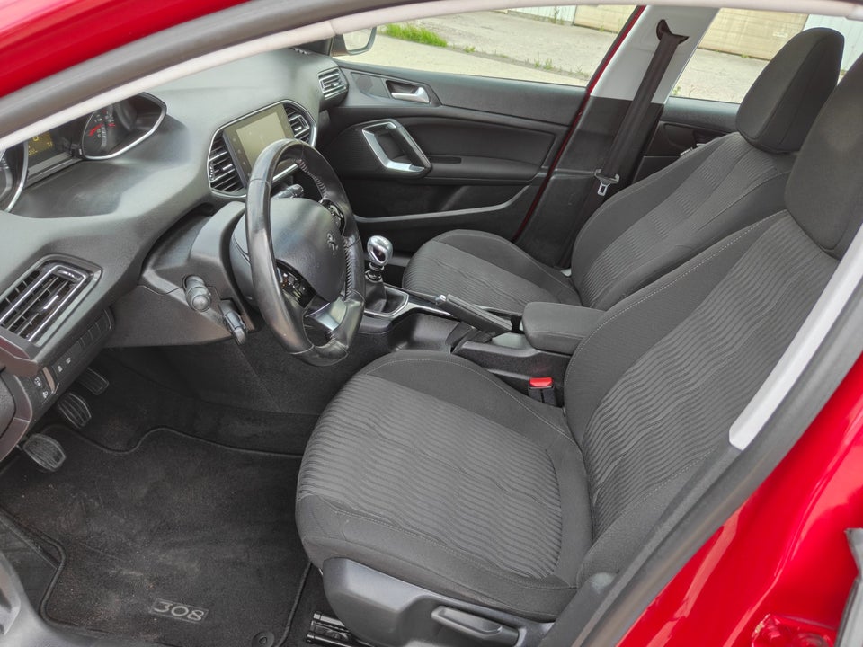 Peugeot 308 1,6 BlueHDi 120 Active SW 5d