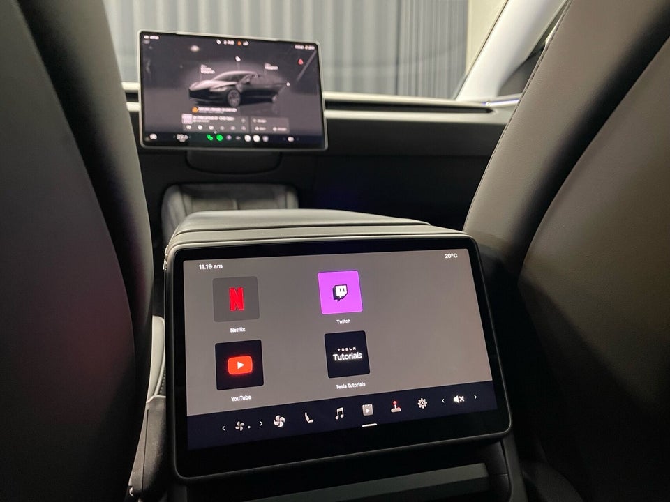 Tesla Model 3 RWD 4d