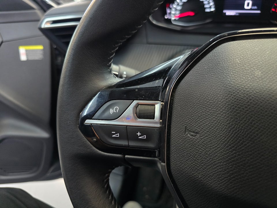 Peugeot 208 1,2 PureTech 100 Allure Grand 5d