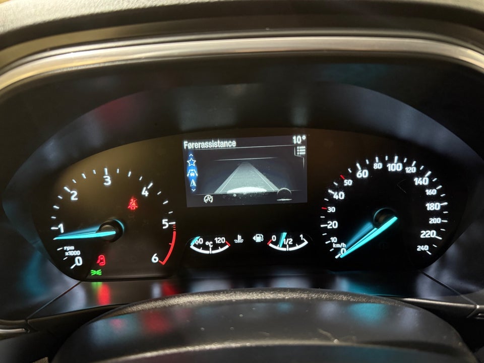 Ford Focus 1,5 EcoBlue Titanium Business stc. Van 5d