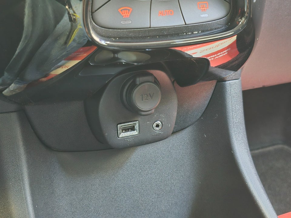 Peugeot 108 1,0 e-VTi 72 Active 5d