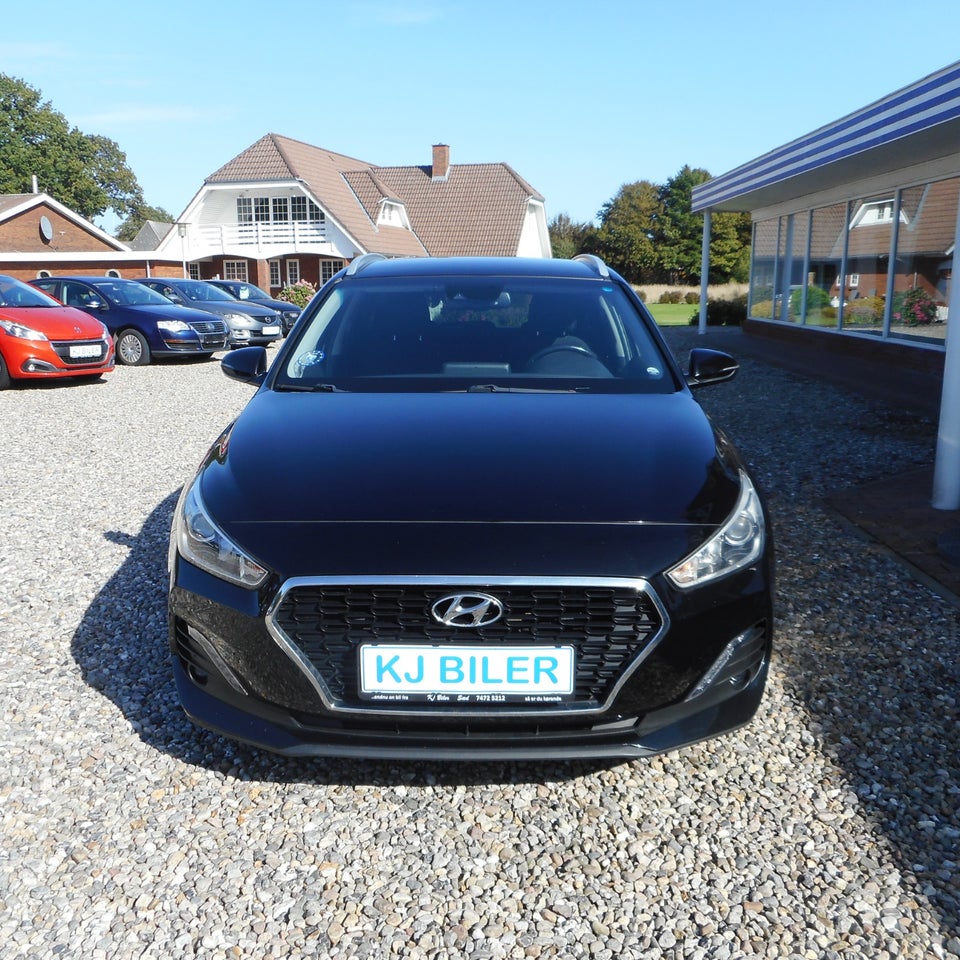 Hyundai i30 1,4 T-GDi Trend stc. DCT 5d