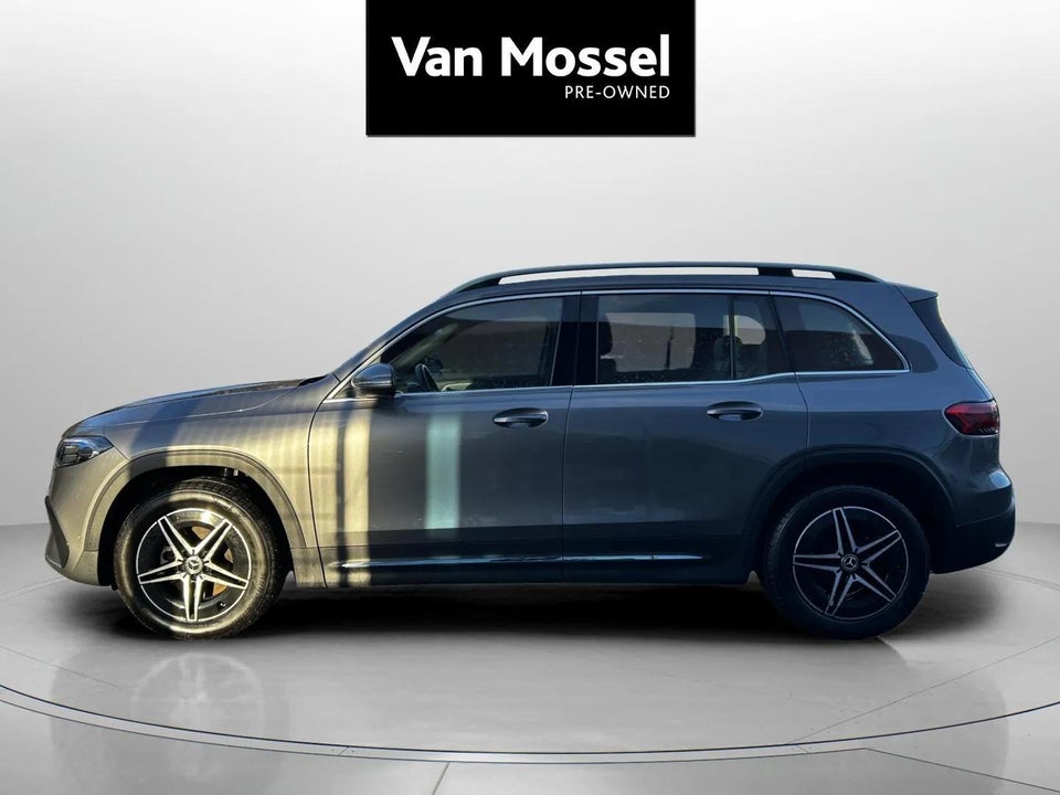 Mercedes EQB250 AMG Line 5d