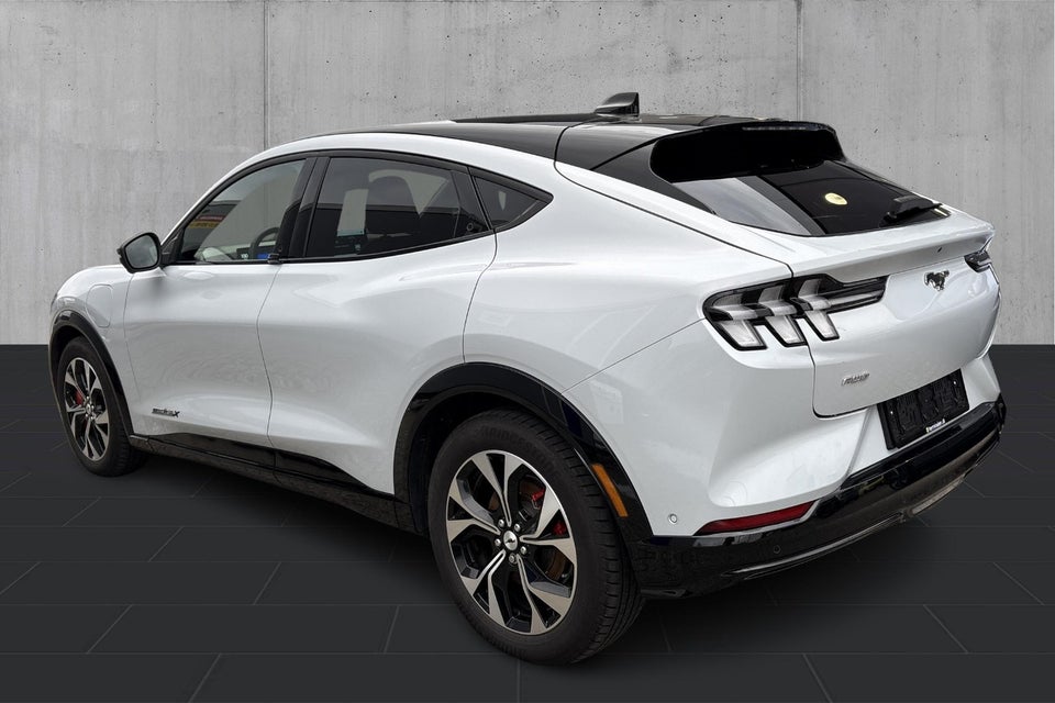 Ford Mustang Mach-E 91 Premium Extended Range AWD 5d