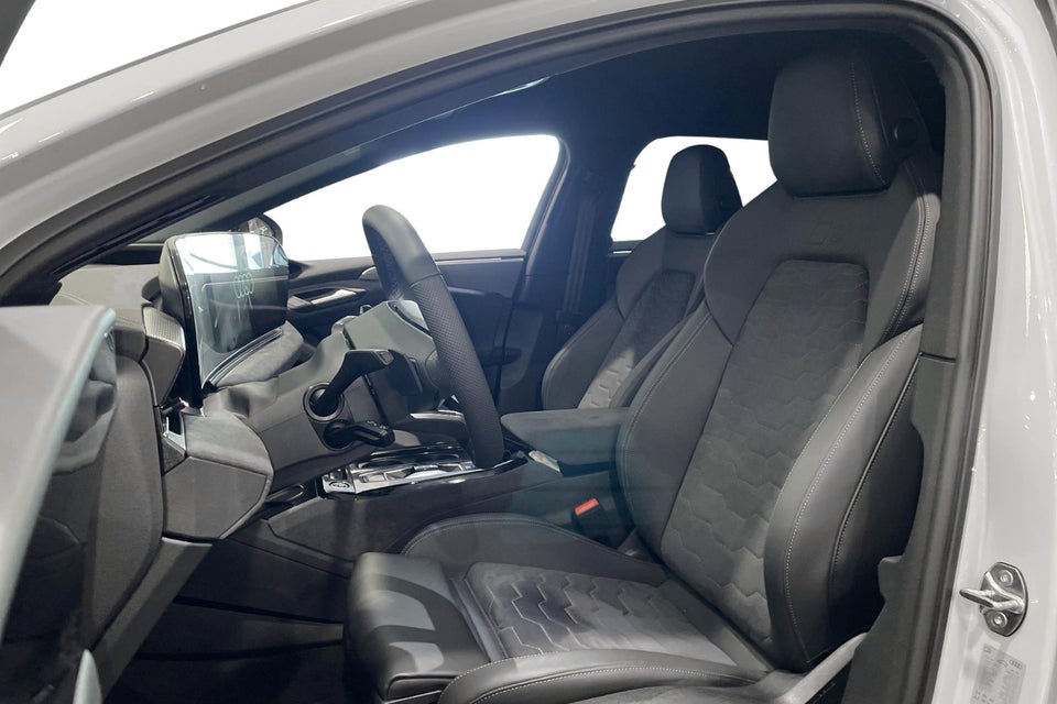 Audi A6 e-tron S-line plus performance Avant 5d