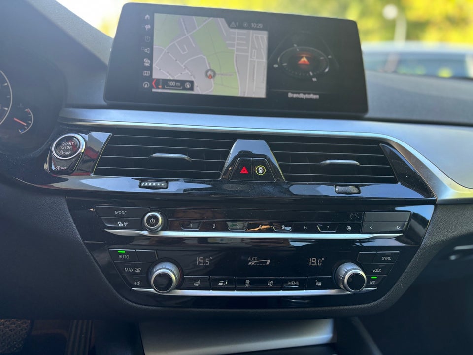 BMW 520d 2,0 Connected aut. 4d