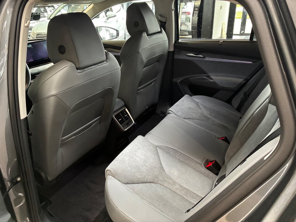 Skoda Enyaq 85 iV Lounge Premium 5d