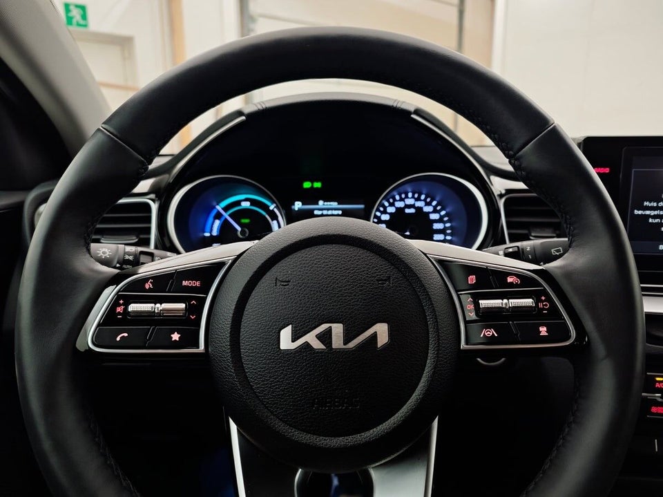 Kia Ceed 1,6 PHEV Prestige SW DCT 5d