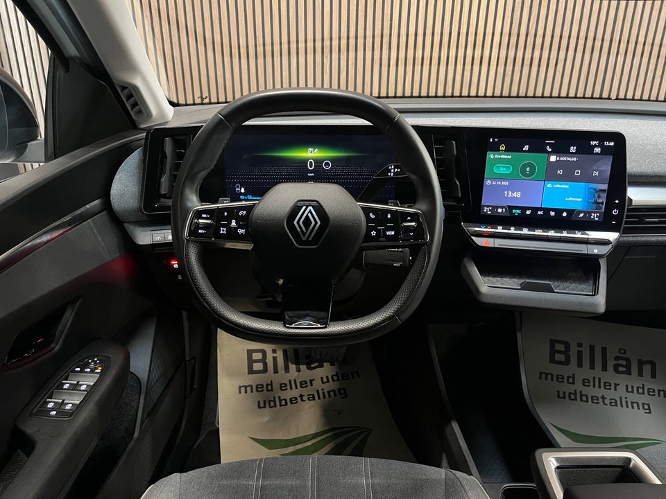 Renault Megane E-Tech 40 Equilibre 5d