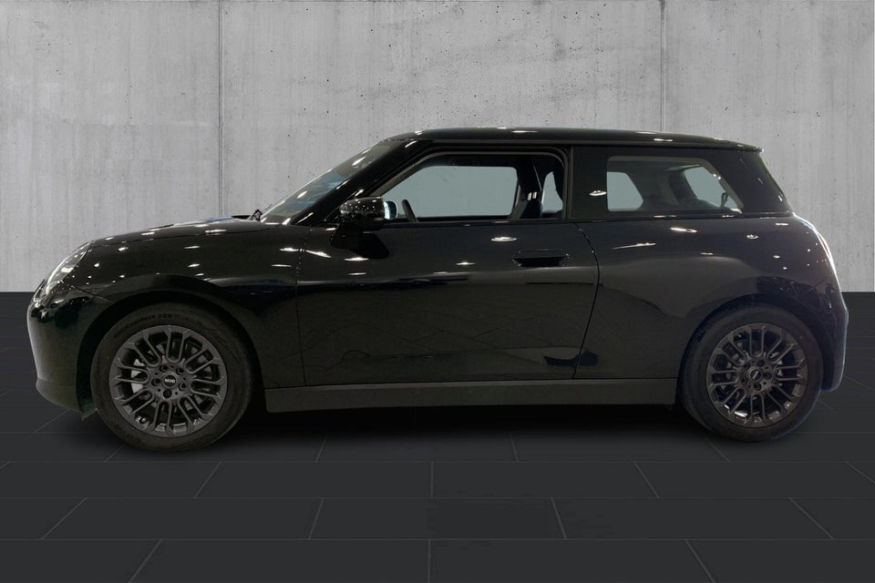 MINI Cooper E Essential Trim XS 3d