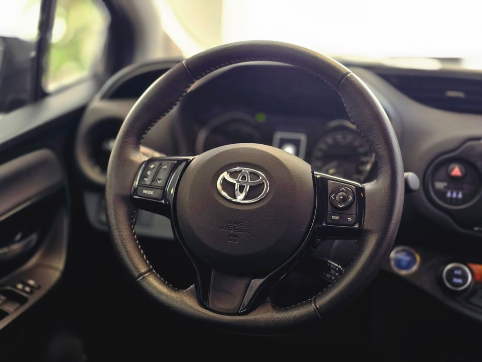 Toyota Yaris 1,5 Hybrid H3 Smart e-CVT 5d