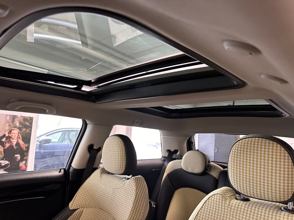 MINI Cooper SE Camden Edition 3d