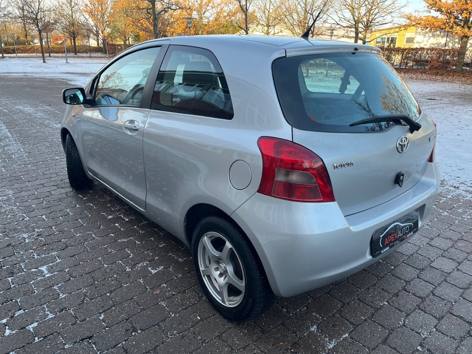 Toyota Yaris 1,3 Luna M/M 3d