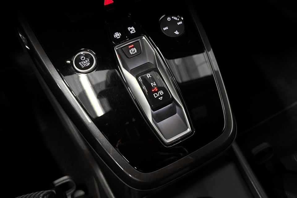 Audi Q4 e-tron 40 Attitude 5d