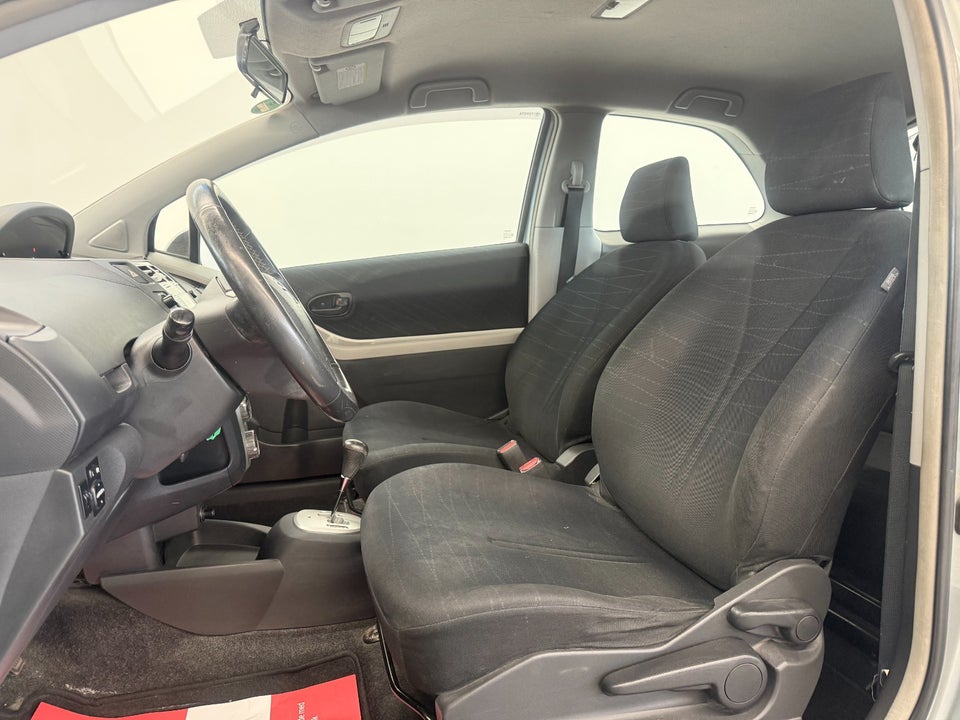 Toyota Yaris 1,3 Luna M/M 3d