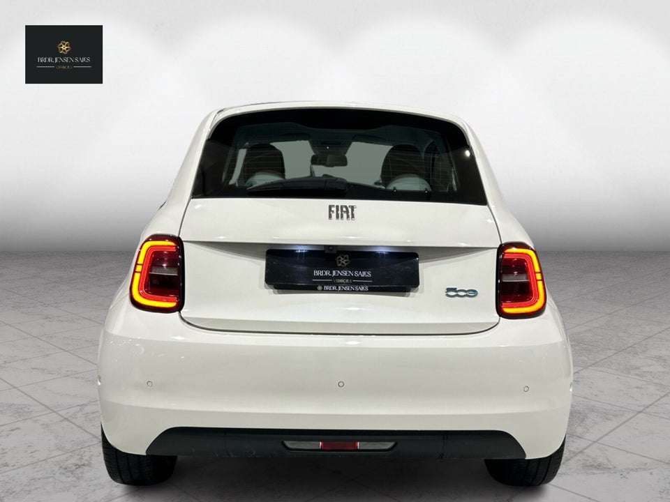 Fiat 500e 42 la Prima by Bocelli 3d