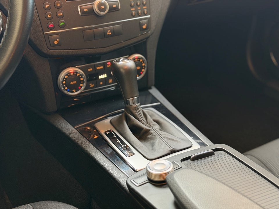 Mercedes C230 2,5 V6 Avantgarde aut. 4d