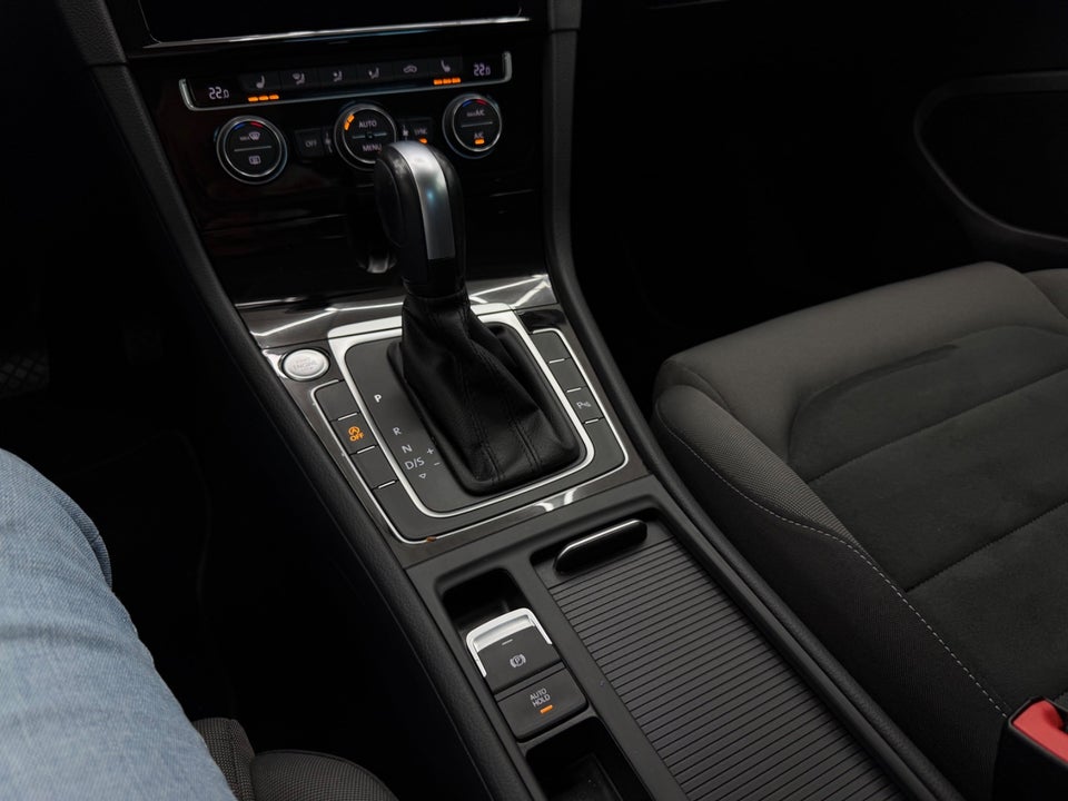 VW Golf VII 1,5 TSi 150 Highline DSG 5d